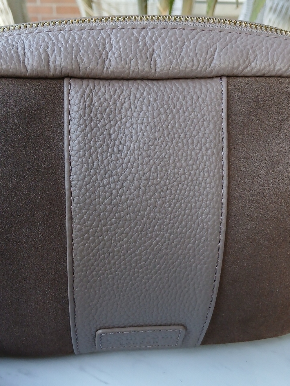 Pom Pom London City Crossbody Leather Bag - Picture 4 of 16